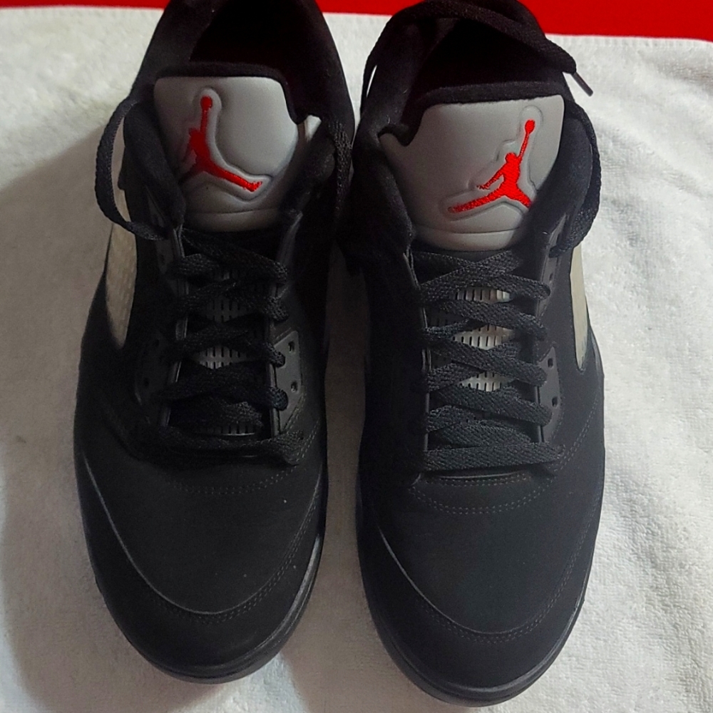 Jordan V low golf shoes ,black metalic size11